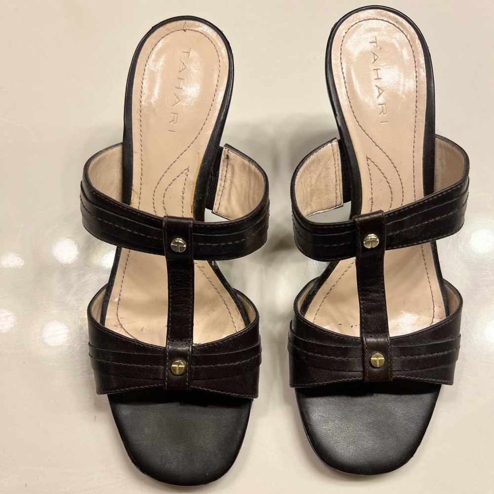 Tahari leather sandals